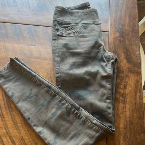 Rock & Republic Denim - Rock & Republic Brown Camo pants